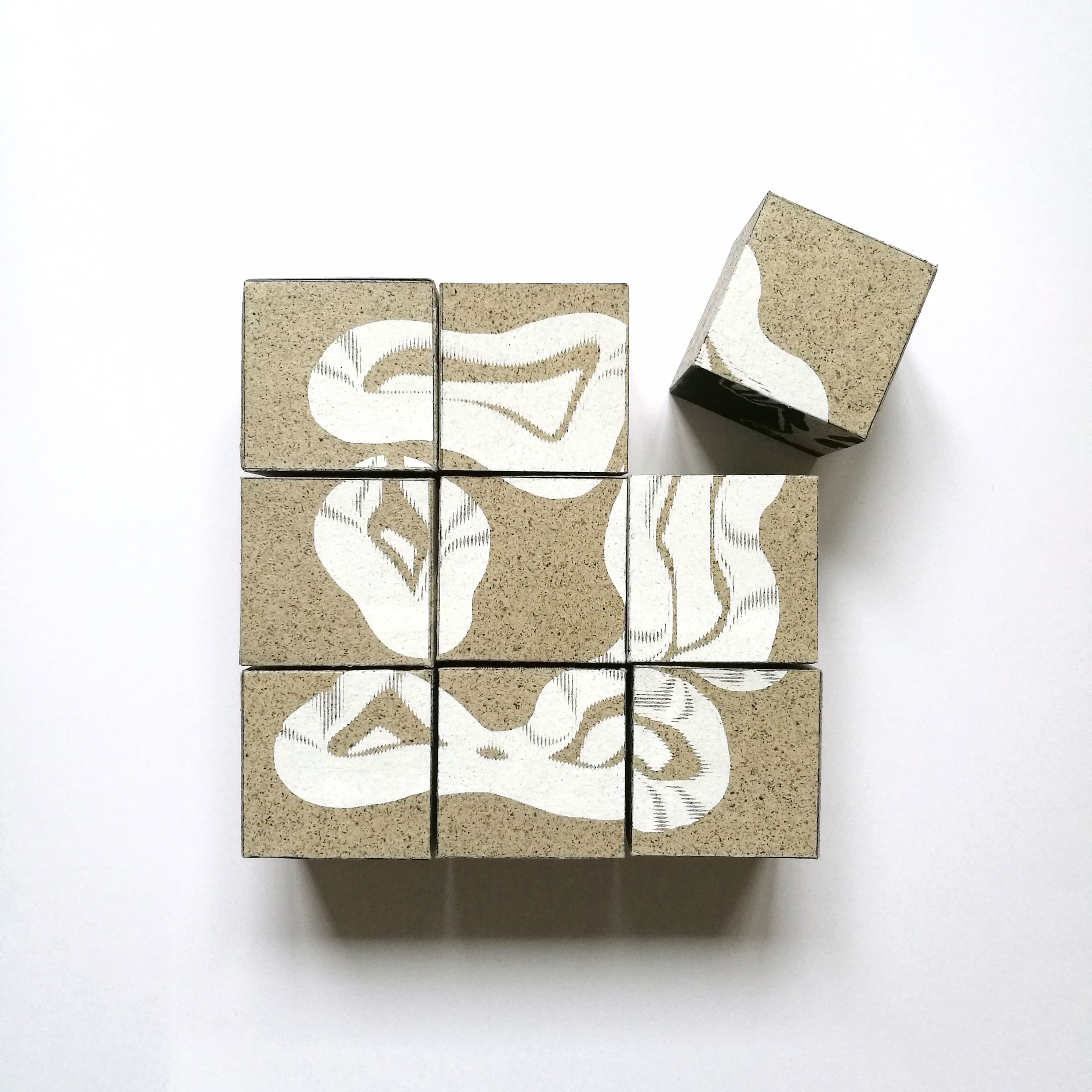 Panthère, puzzle cubes impression serigraphie blanche